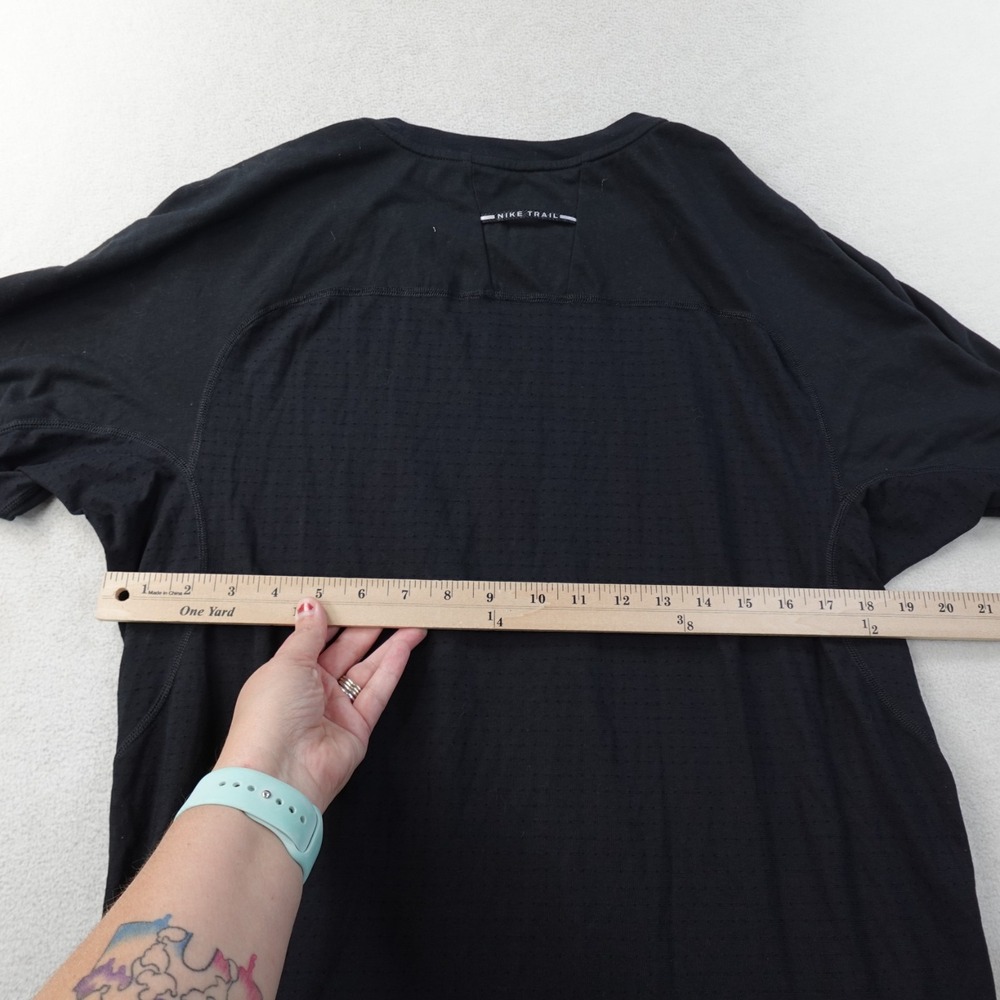Nike Trail Solar Chase Shirt Mens Large Black Dri-FIT ADV Running HJ3580 - Picture 9 of 11